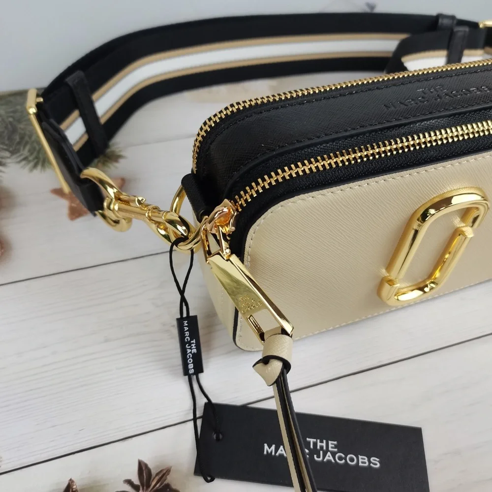 Marc Jacobs Cream Crossbody Bag - Picture 2 of 10